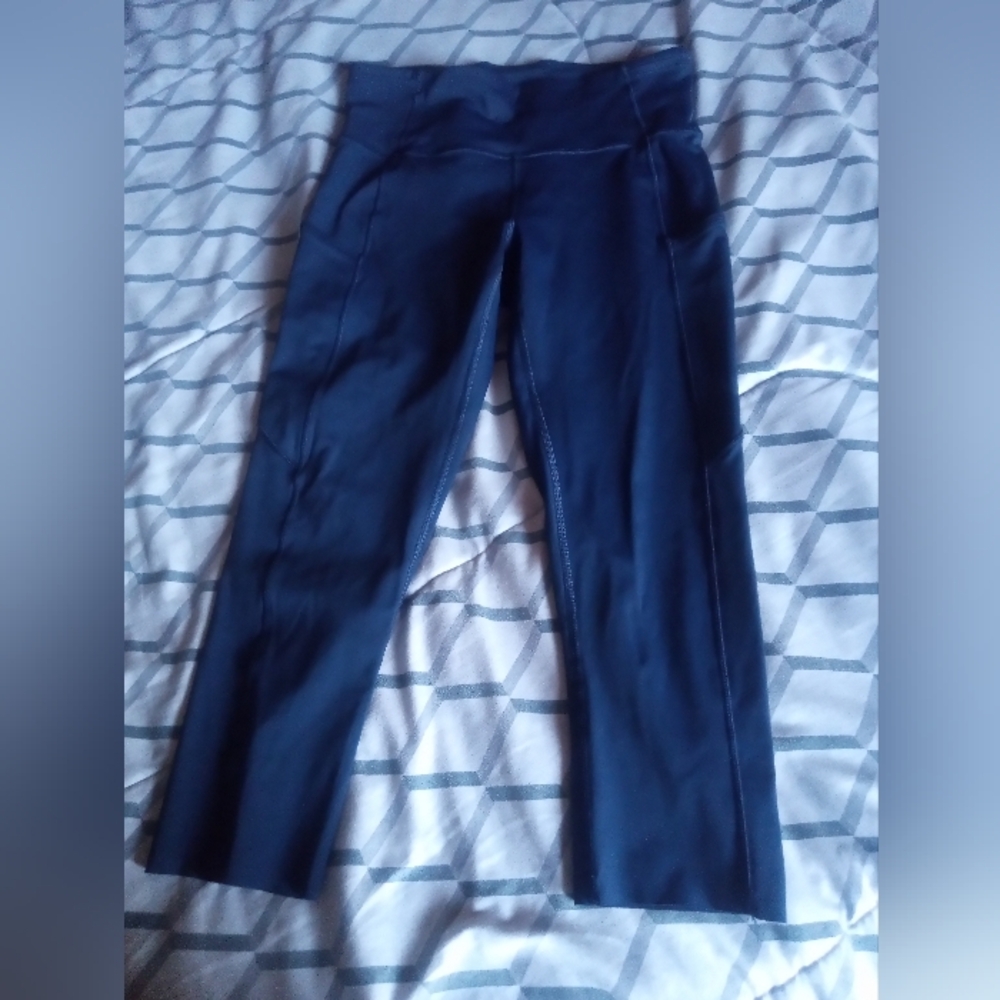 Lululemon Fast and Free Crop II 19" *Non-Reflective-True Navy- Size 6 - Picture 5 of 13